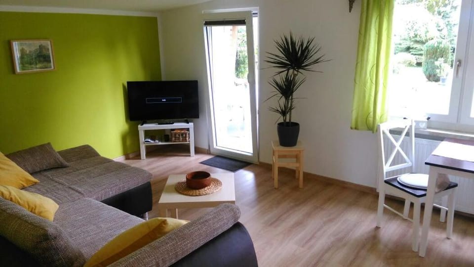 Balcony/Terrace, Living room, Seating area, Dining area