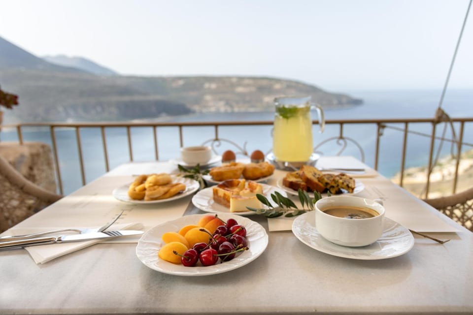 View (from property/room), Balcony/Terrace, Sea view, Breakfast, Continental breakfast