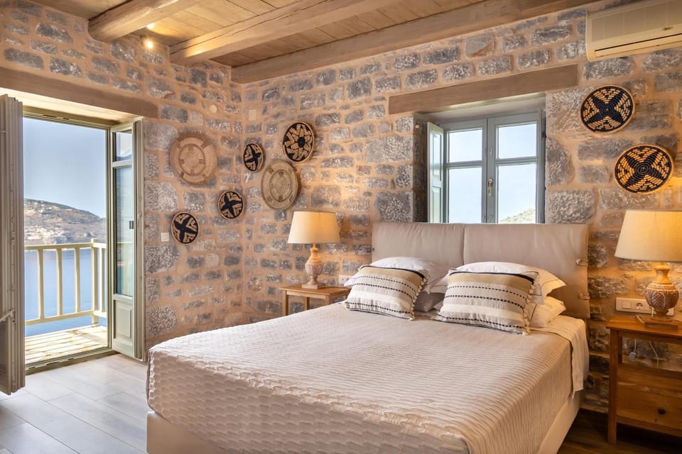 Bed, Photo of the whole room, Bedroom, Sea view