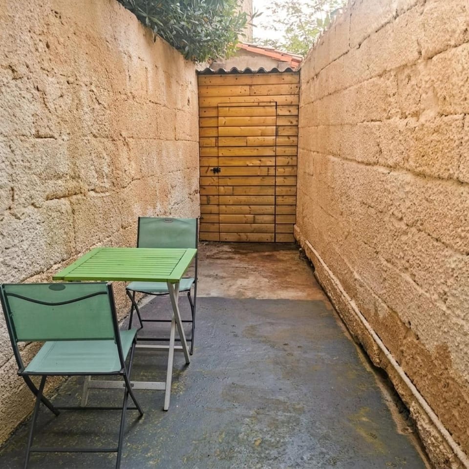 Patio, internet