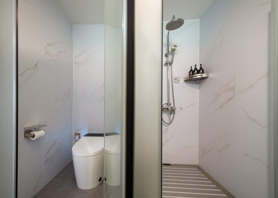 Shower, Toilet, Bathroom