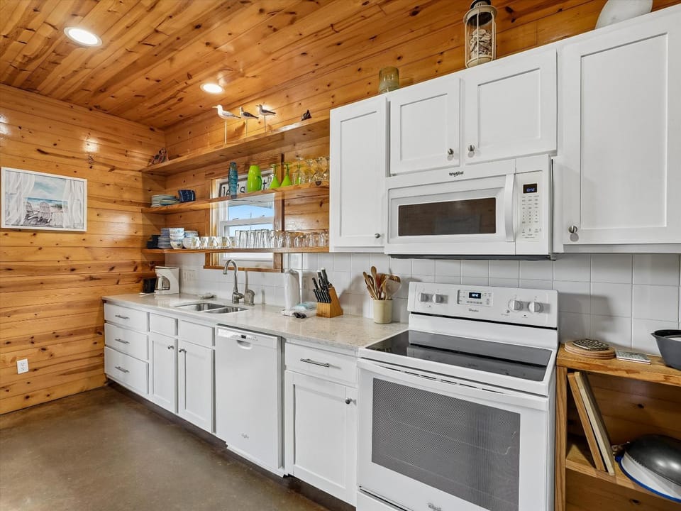 microwave, oven, stove, kitchen