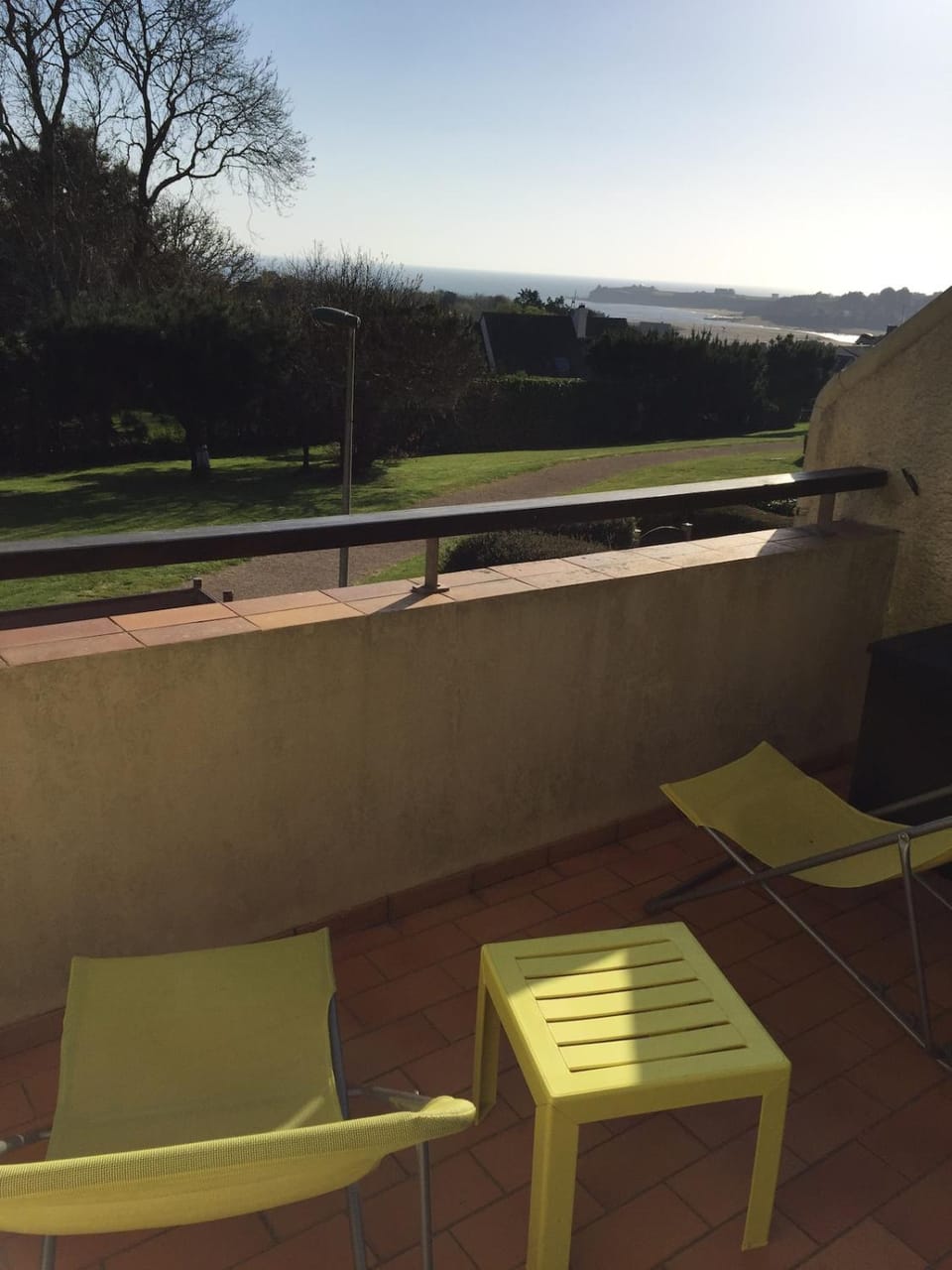 Appt T3 6 pers vue mer, accès piscine privée Apartment in Guidel