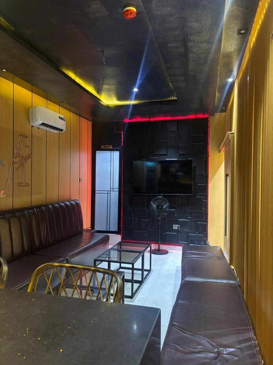 Dee Escape hotel and suites Hotel in Lagos, Nigeria