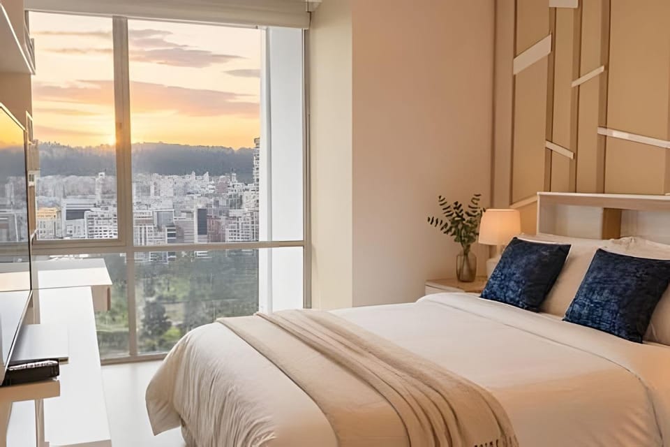 Family Apartment on the 23rd Floor Amazing View! Apartment in Quito