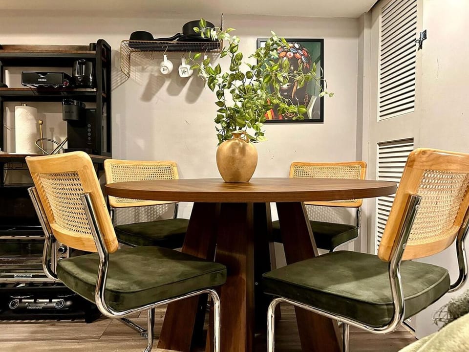 Private DC Studio - Free Parking - Lake Trail - Near Navy Yard House in District of Columbia
