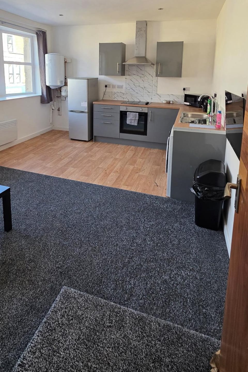Burton House - 1BR - Sleeps 2 - Flat 5 Apartment in Barry