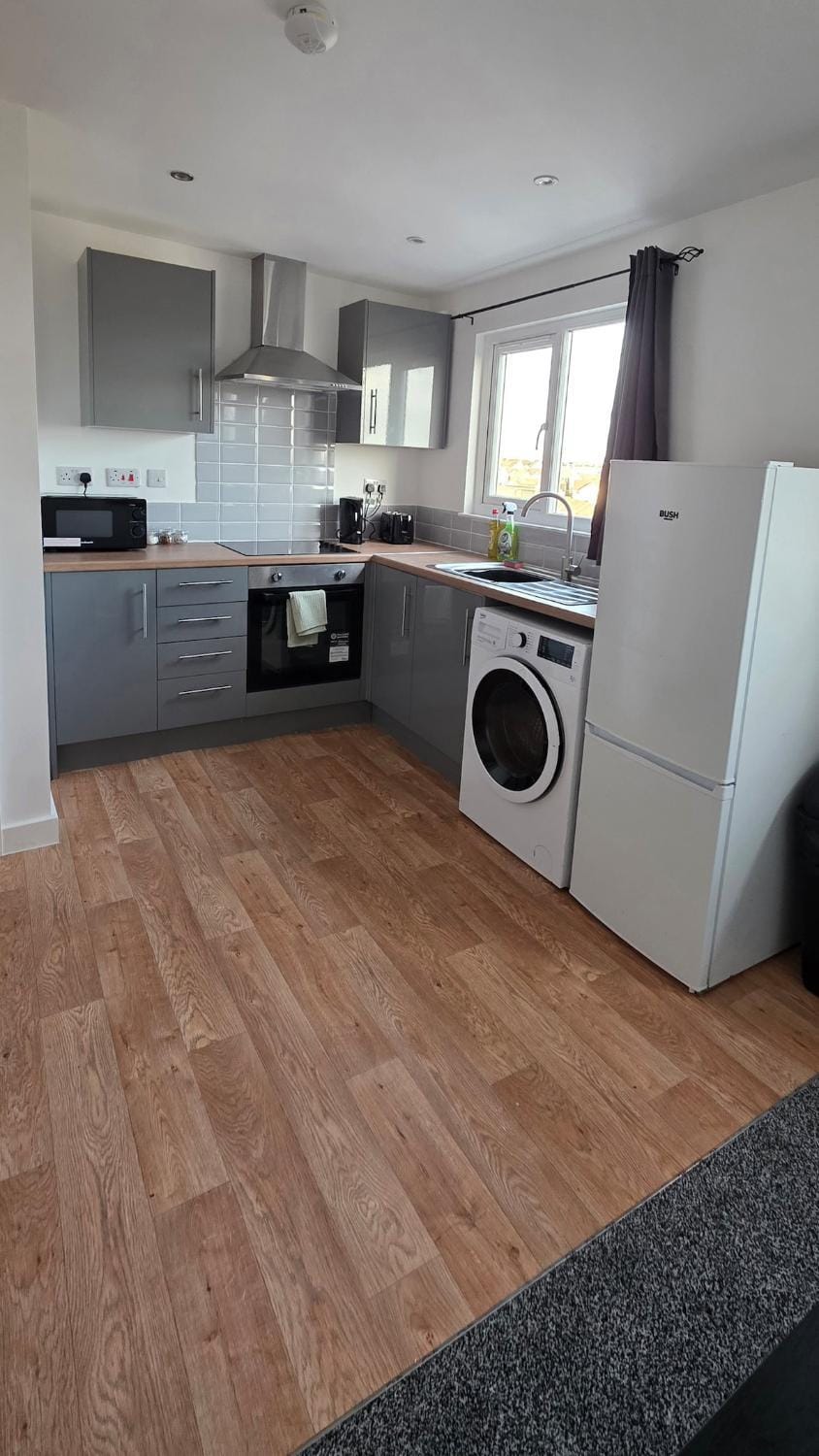 Burton House - 2BR - Sleeps 4 - Flat 9 Apartment in Barry