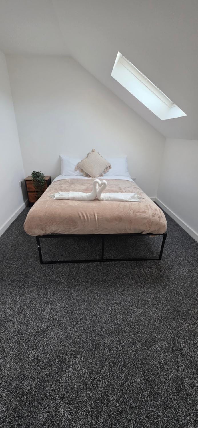 Burton House - 2BR - Sleeps 4 - Flat 9 Apartment in Barry