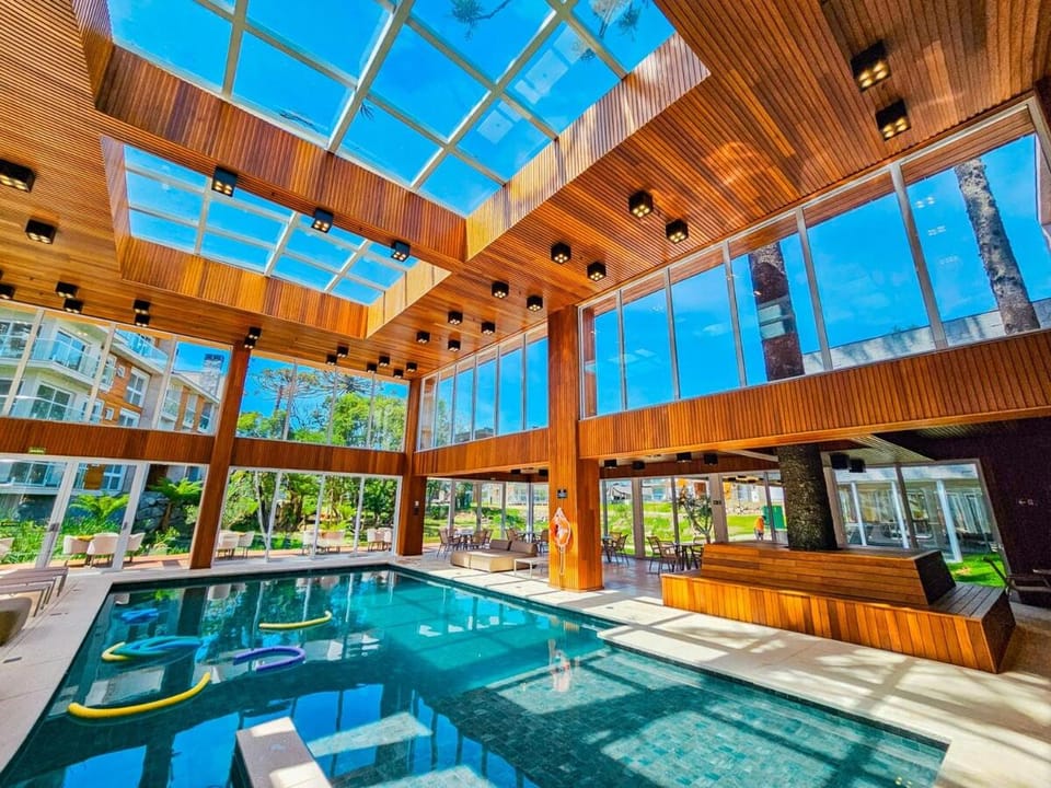VÊNETO B103 · Apt with Fireplace, Pool and Jacuzzi in Gramado Apartment in Gramado