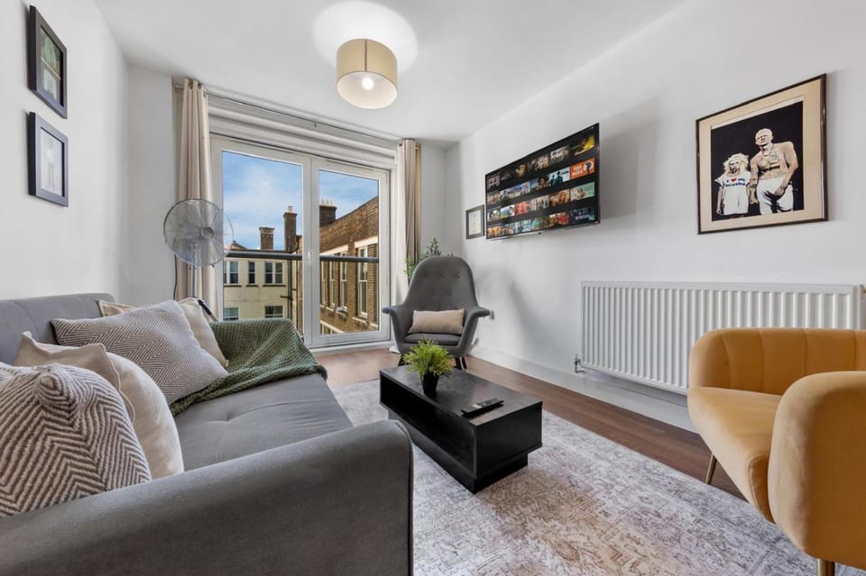 Prime Central London 2 Bed Flat with Balcony Apartment in London Borough of Islington
