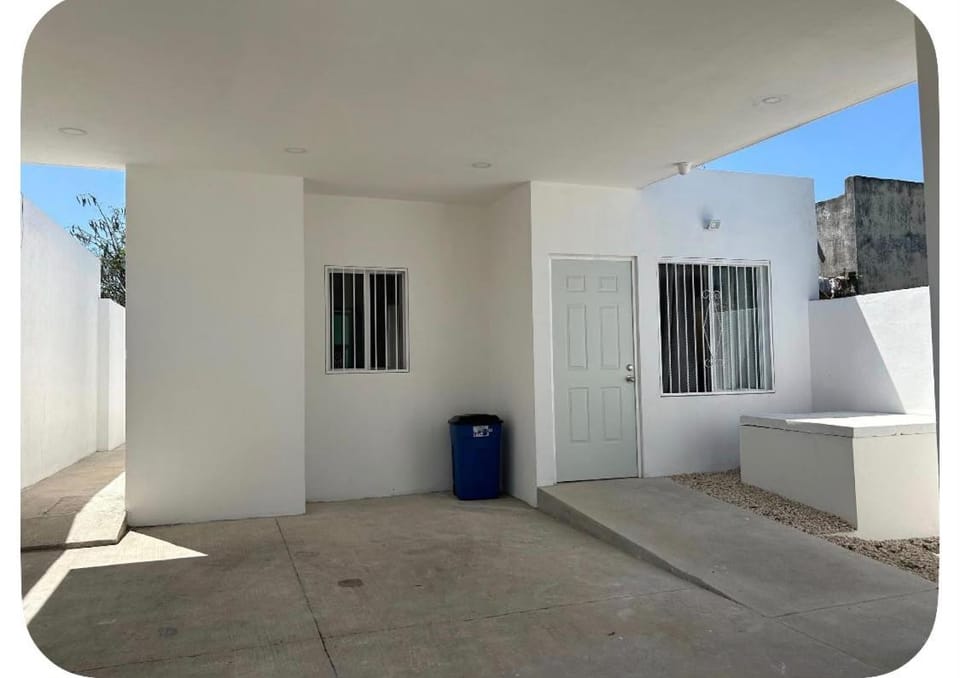 CASA Sol Caucel MID House in Merida