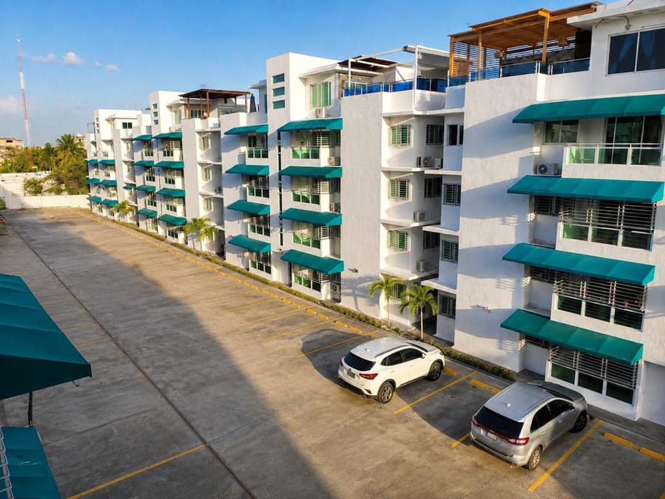 Ocean View Family Retreat Free Parking Apartment in Santo Domingo Este
