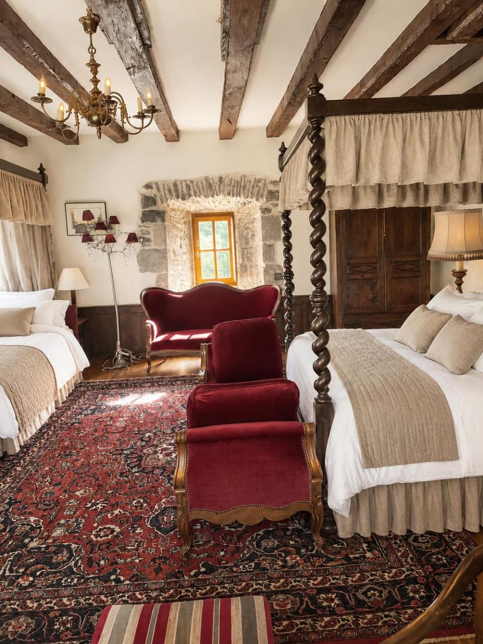 Château de Taussac Bed and Breakfast in Auvergne-Rhône-Alpes