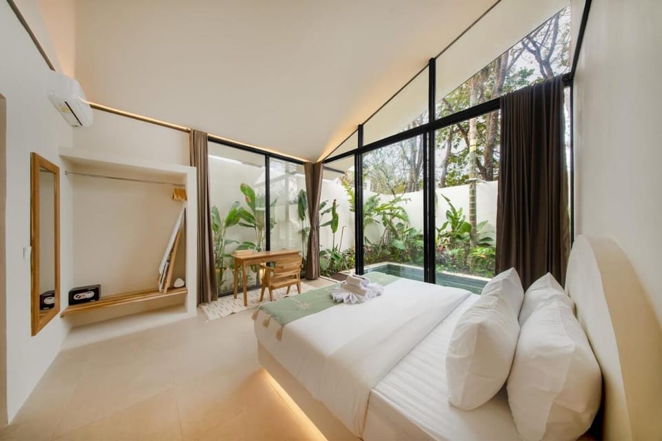 White Villa 10 - Stylish 1BR Retreat in Ungasan Villa in Bali