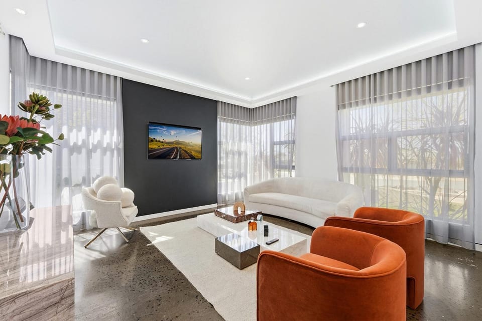 4-Bed Retreat With Cinema in Wright House in Molonglo Valley
