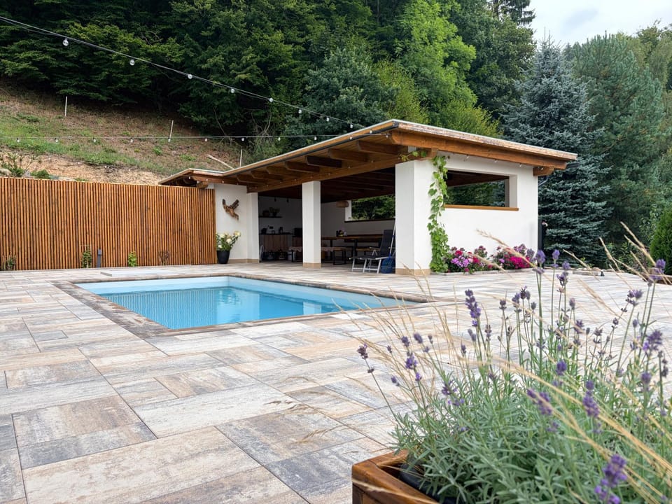 Balcony/Terrace, Swimming pool