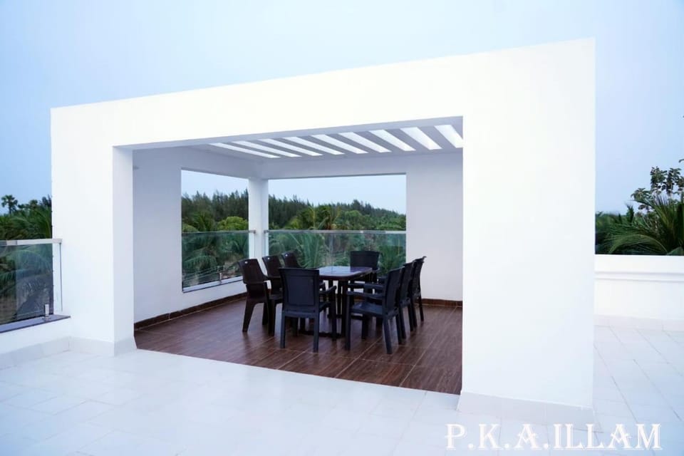 PKA ILLAM Villa - 4 Bedrooms and a Pool with Beach Access Nature lodge in Tamil Nadu
