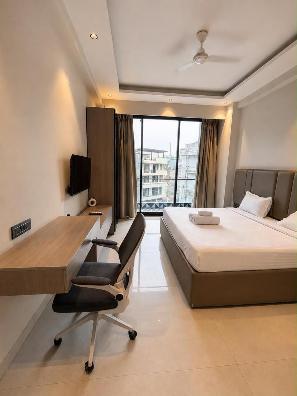 Seating area, Bedroom