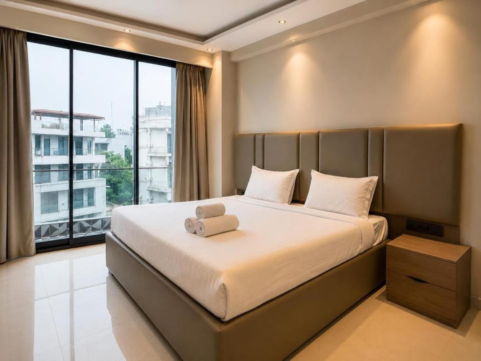 Bed, Bedroom, towels