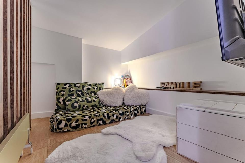 Duplex renovated for 8 people Apartment in Les Allues