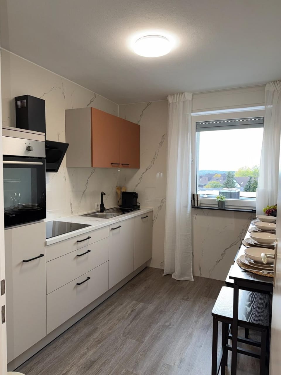 Moderne & gemütliche Ferienwohnung bis zu 8 Personen Apartment in Aachen