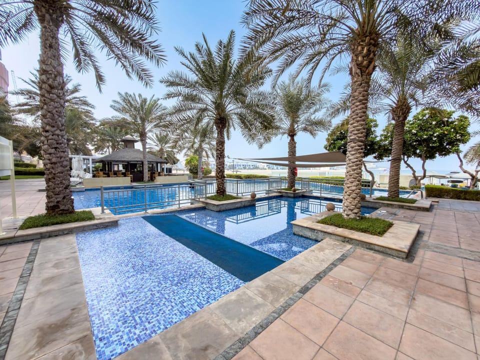 StayShort - 2 Bed on Palm Jumeirah with Beach Access for 4 Apartment in Dubai