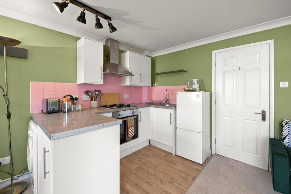 1BD apt in Bishop's Stortford by ARP Homes l 5 min to station l Town centre Apartment in East Hertfordshire District