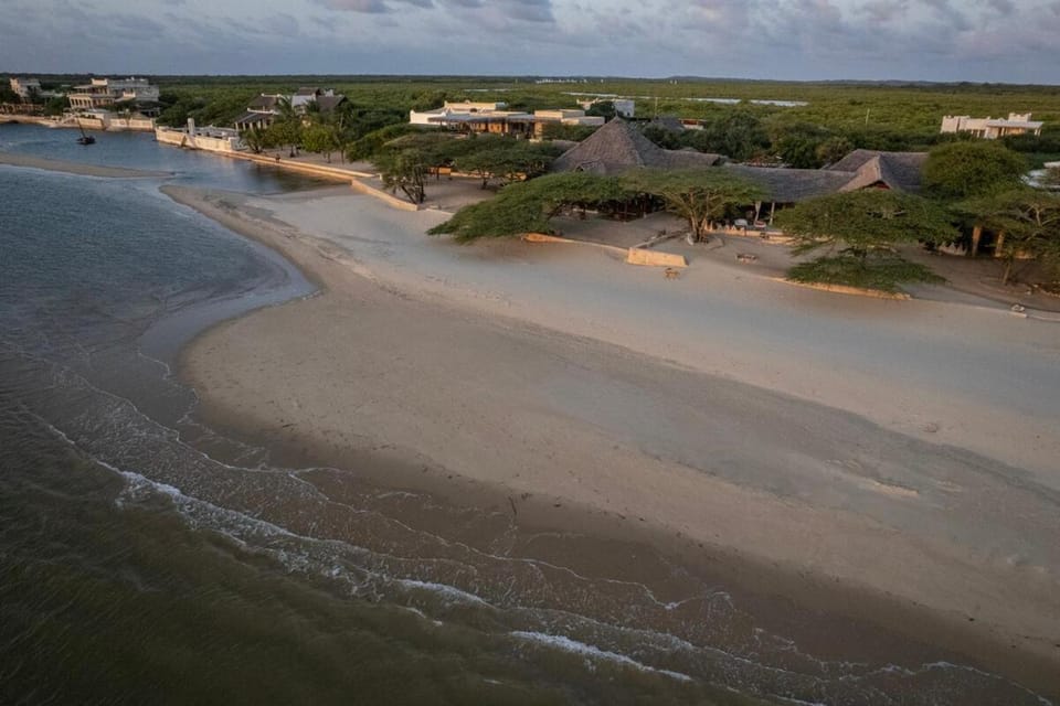 Shanti Sands Private Beachfront House with Pool In Lamu Villa in Lamu County, Kenya
