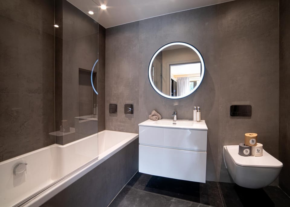 Bathroom, Bath