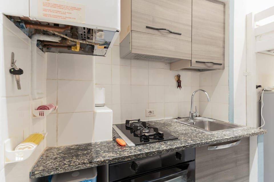 Kitchen or kitchenette