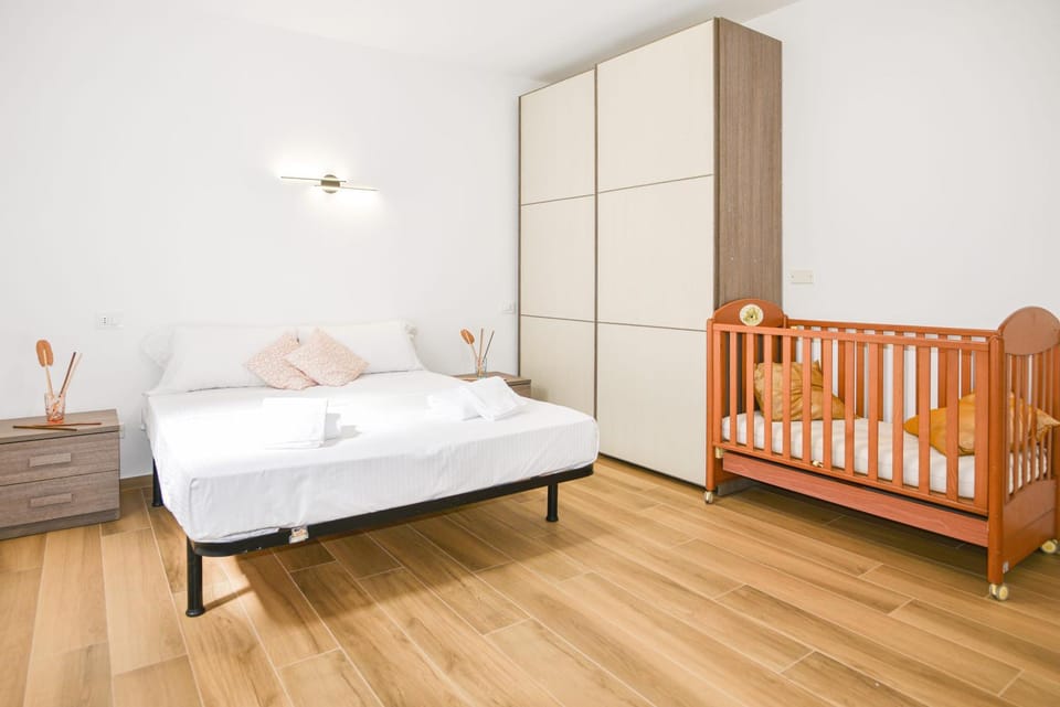 Bed, Bedroom, wardrobe