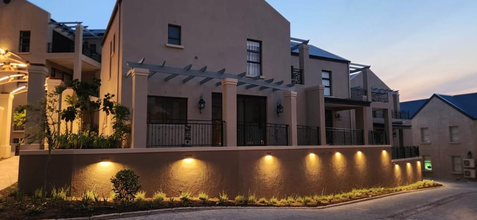 Property building, Street view