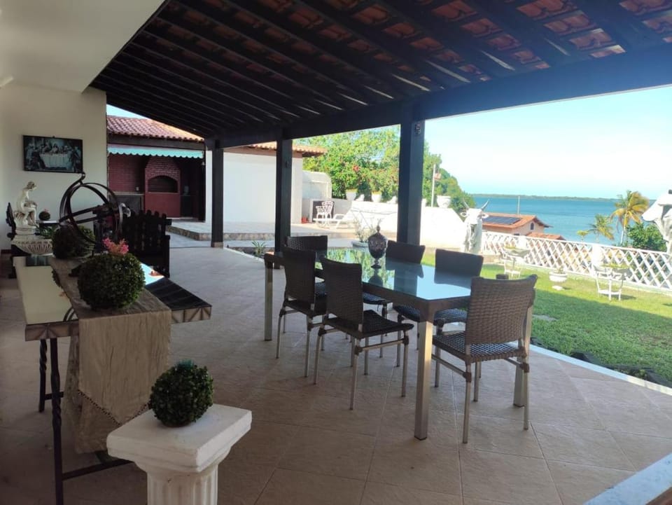 Paraíso na Lagoa House in Araruama