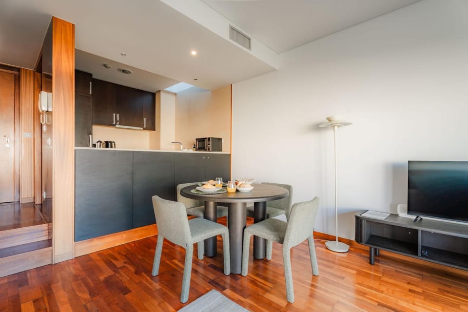 Kitchen or kitchenette, Living room