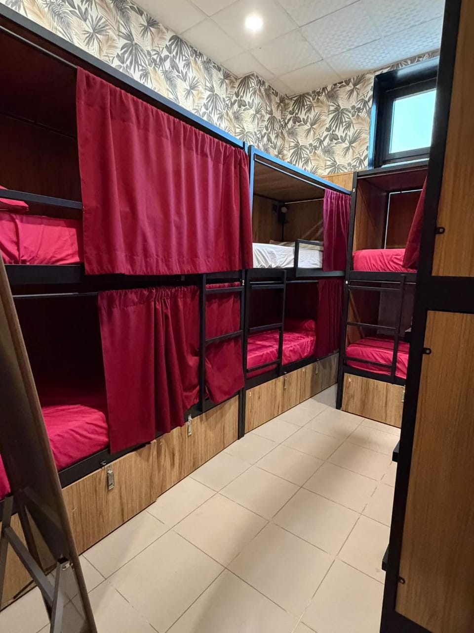 Bedsone Hostel in Madrid