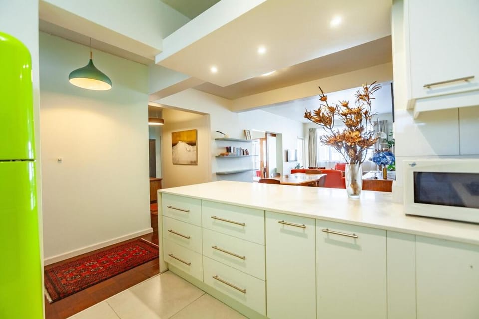 Kitchen or kitchenette, oven, stove