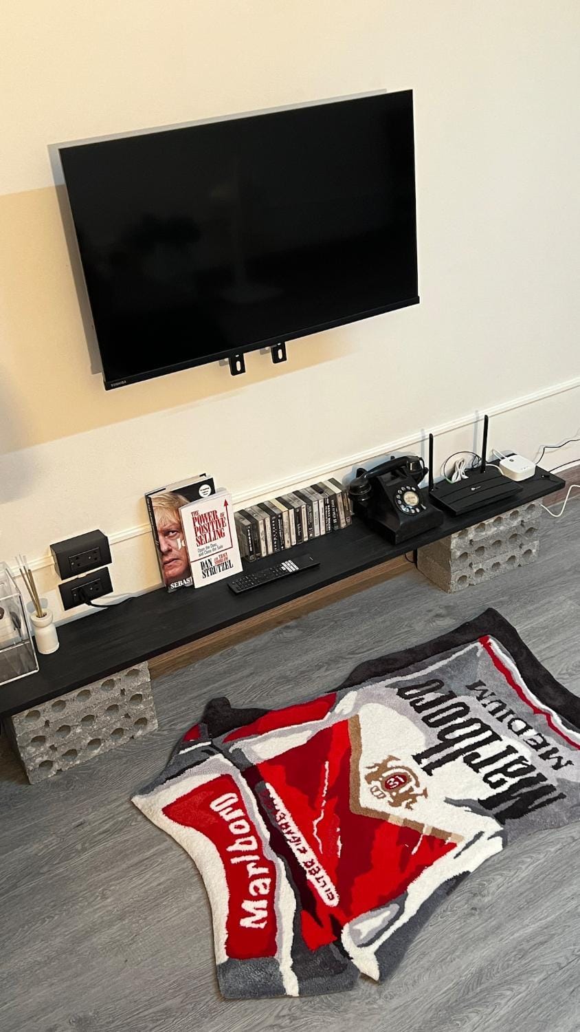 Black Vantage Room at T9 Building Apartment in Thailand