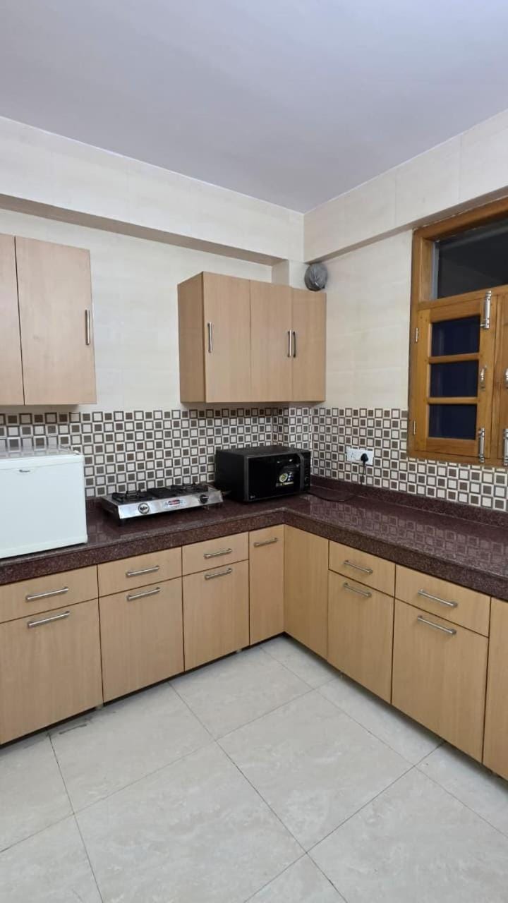 Kitchen or kitchenette, Kitchen or kitchenette, minibar