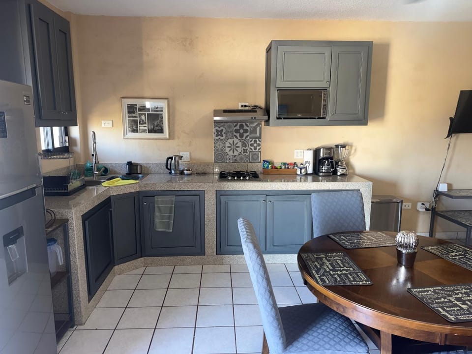 Kitchen or kitchenette, Dining area, toaster