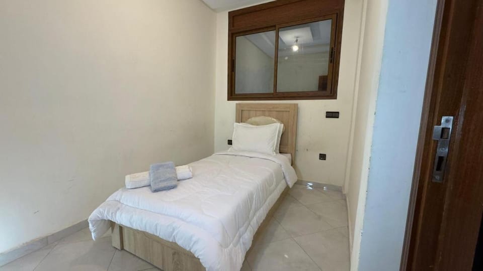 Appartement 3 Chambres Spacieux Moderne & Idéal en Famille Apartment in Rabat