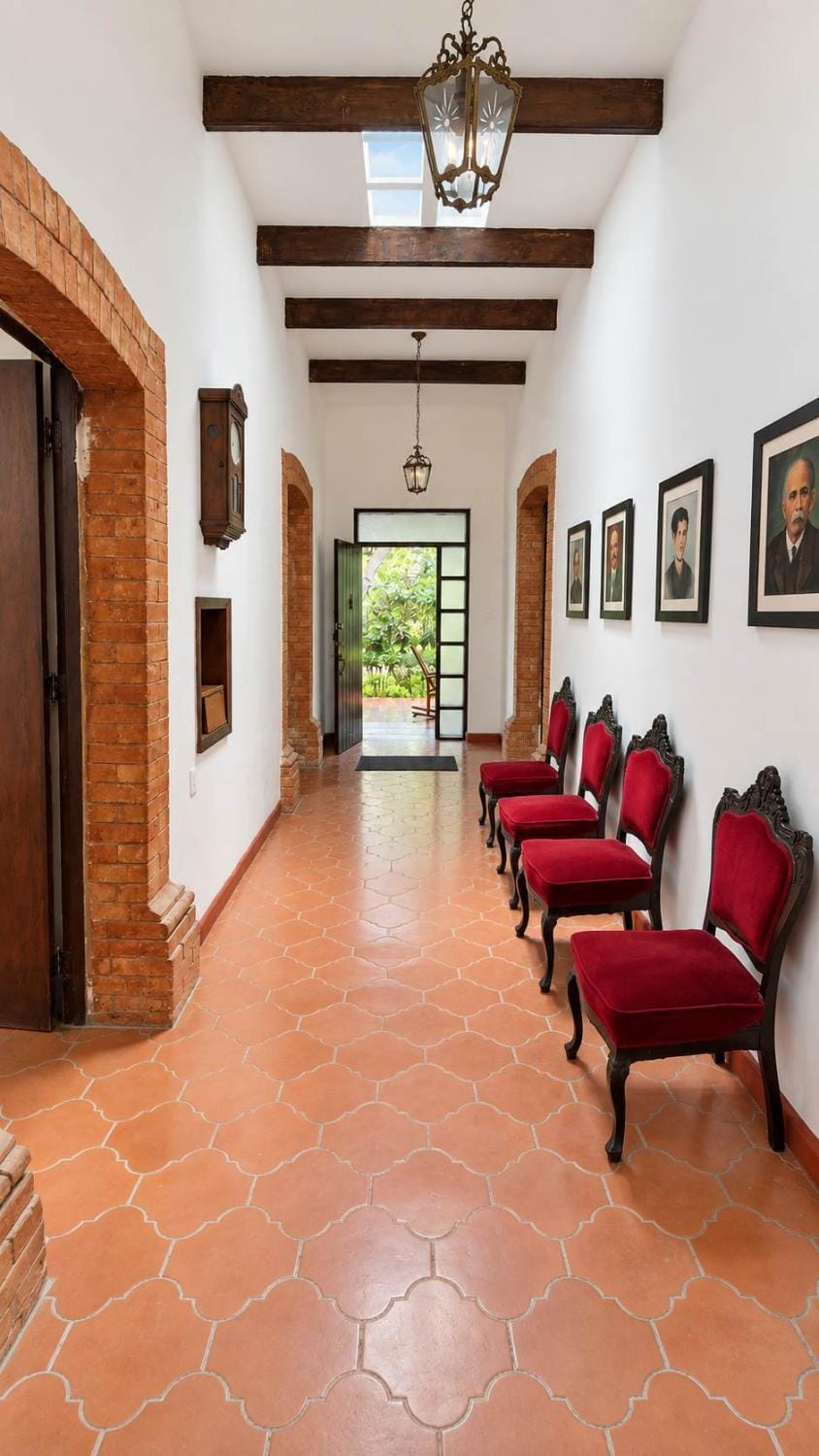 Casa Hacienda Jardines Historia y Privacidad House in Saltillo