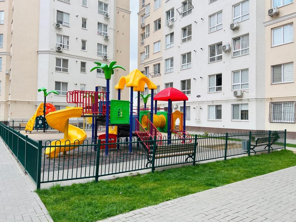 Apartament white 2 romms Testemitanu Apartment in Chișinău