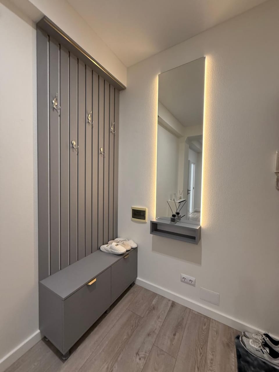 Apartament white 2 romms Testemitanu Apartment in Chișinău