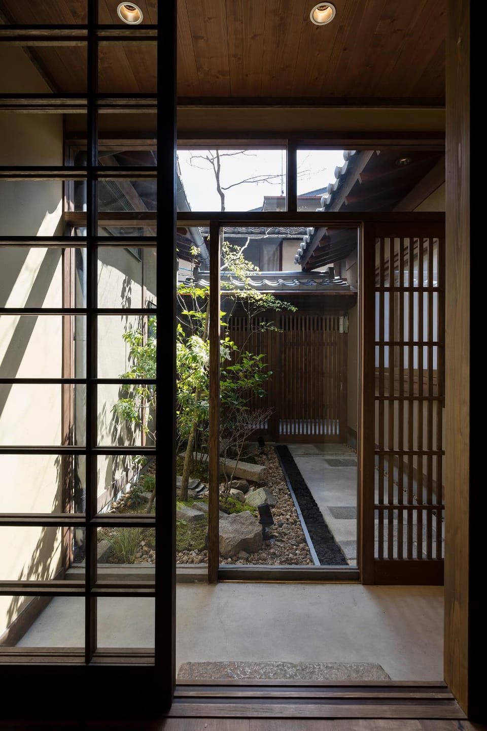 Facade/entrance, Garden view