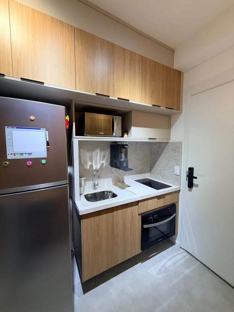 Kitchen or kitchenette, oven, pet friendly, stove