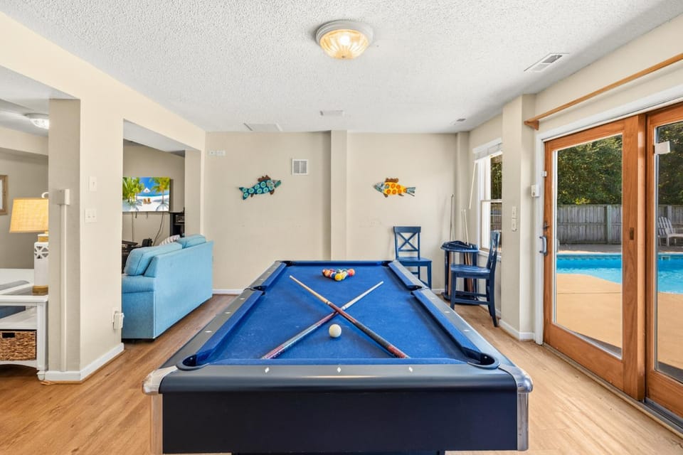 1384 - Family Affair House in Corolla