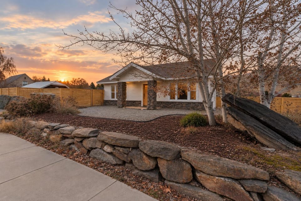 Facade/entrance, Natural landscape, Garden, Sunset