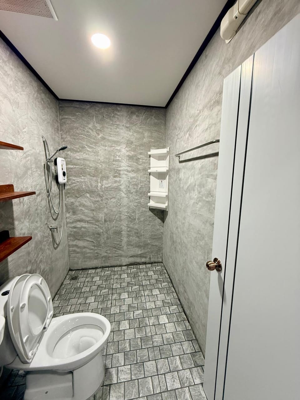Uncle Phong Apartment in Sala Dan