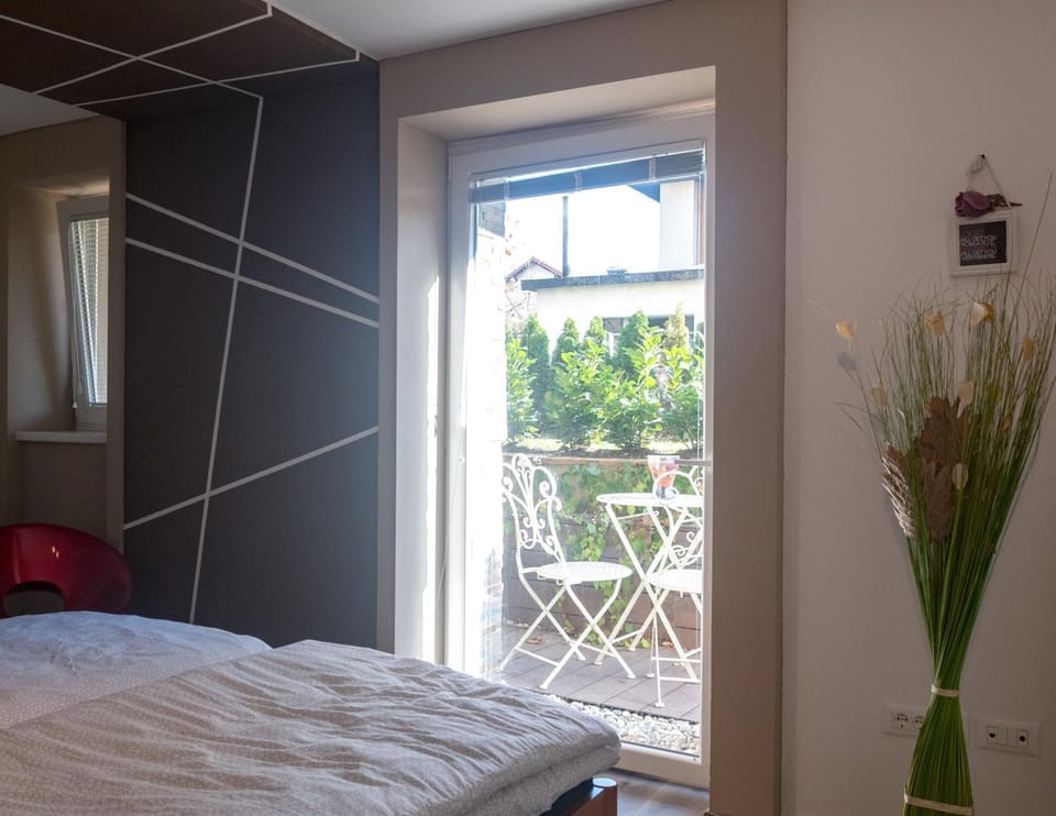 Bedroom, Inner courtyard view